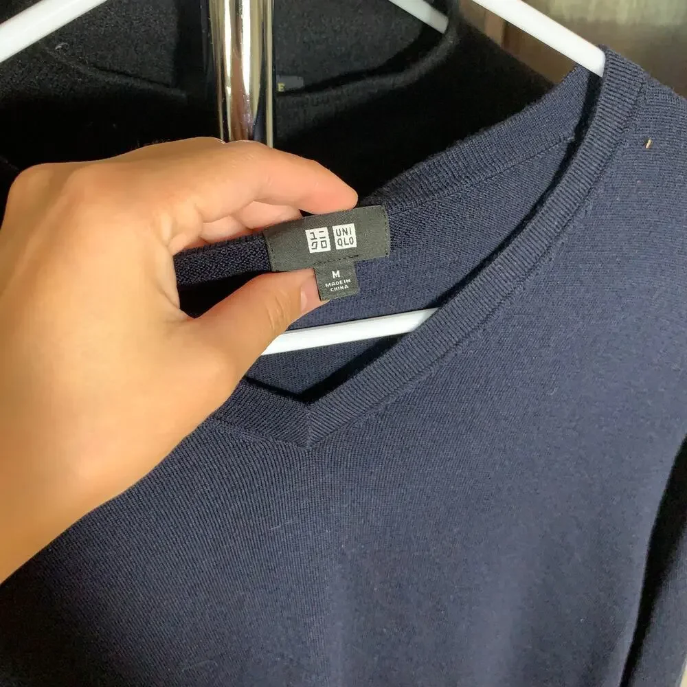 Uniqlo 100% Wool Sweater Long Sleeve for Men Size M